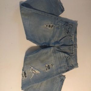 American Eagle Men’s Distressed Blue Jeans
